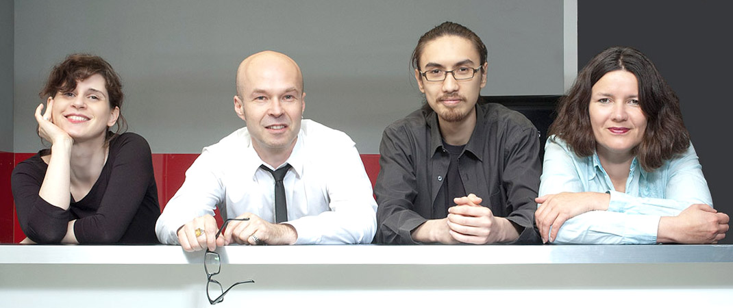 Teambild Blufish - Berlin . Webdesign, Editorialdesign, Grafikdesign, Illustrationen Teambild Blufish - Berlin . Webdesign, Editorialdesign, Grafikdesign, Illustrationen